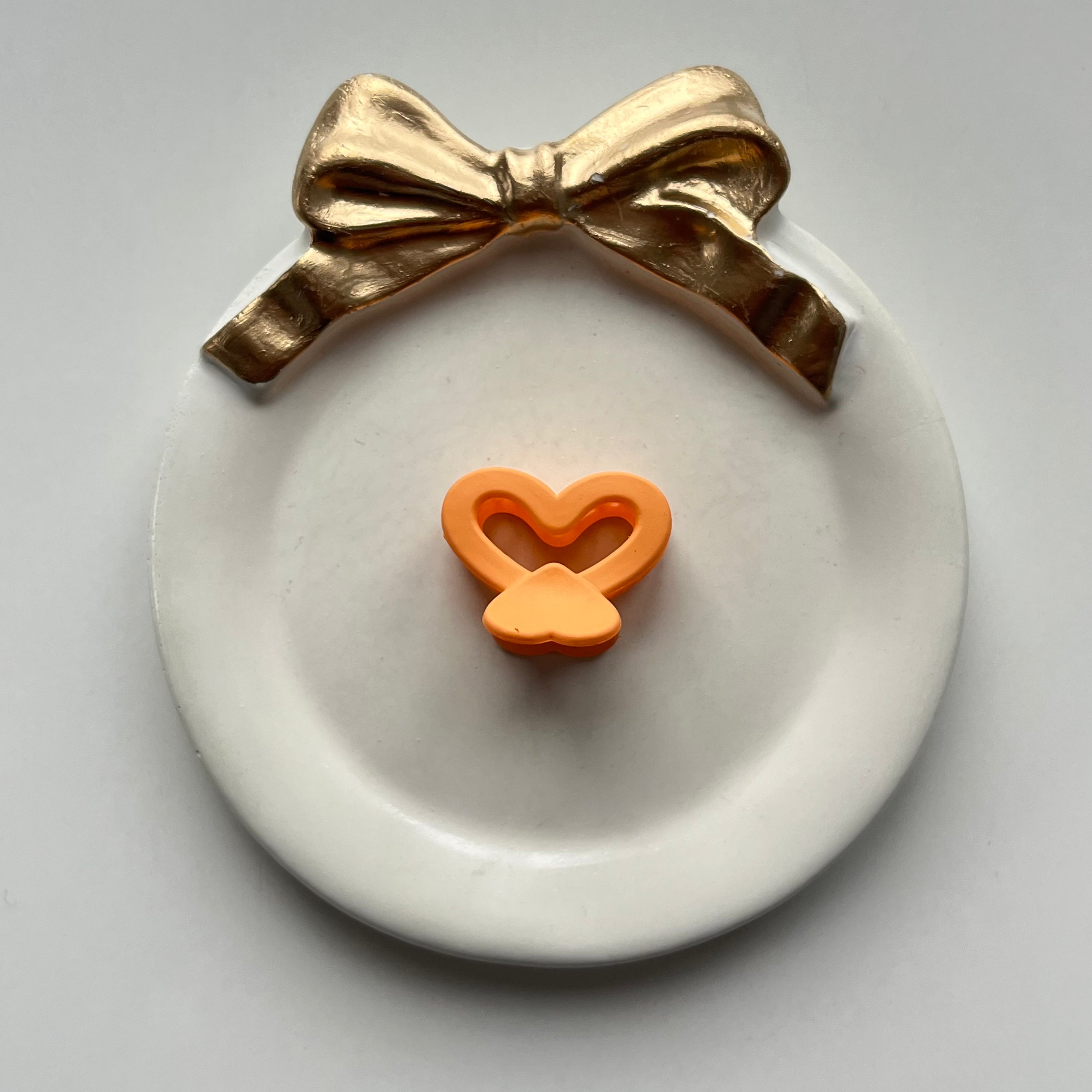 Hollow Butterfly Mini Hair Claw – Matte Pastel Small Claw Clip for Women & Girls